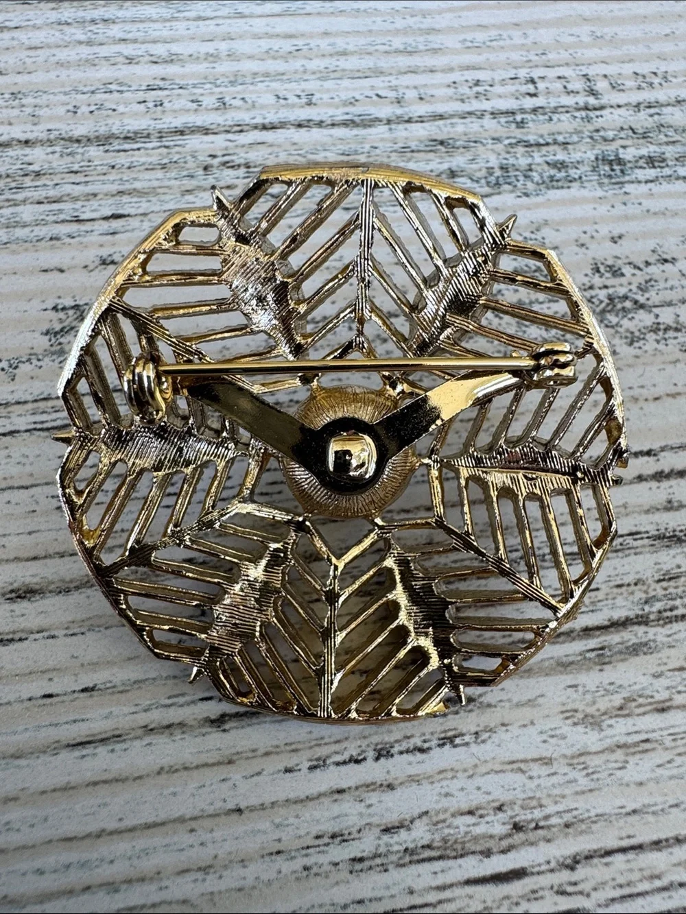 EUC Vintage Gold-Tone Brooch with Faux Amber Marquise Stones & Faux Pearl Center
